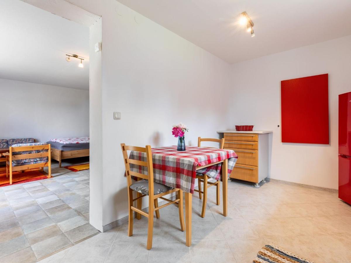 Snug Holiday Home In Divitz Spoldershagen Near Skydiving Buitenkant foto